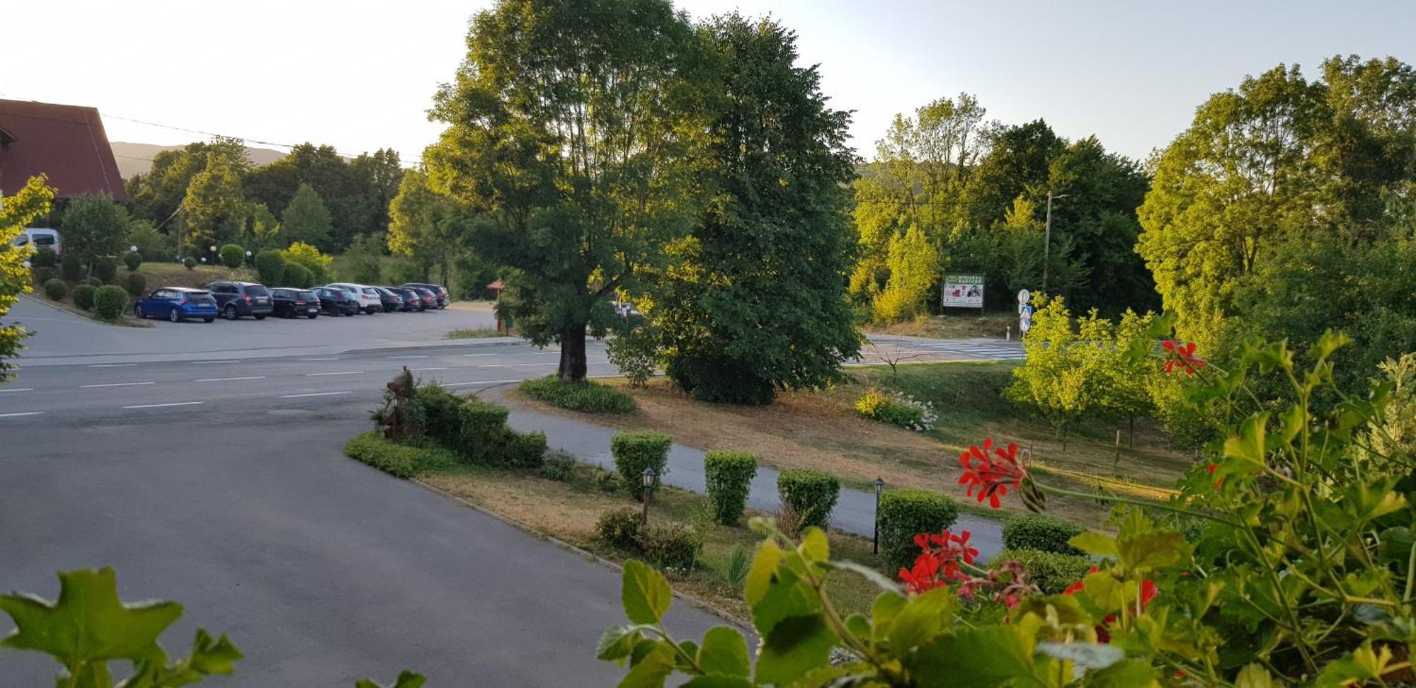 House Janja Plitvice Hotel Selište Drežničko Kültér fotó